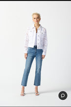 Load image into Gallery viewer, Joseph Ribkoff frayed edge jeans
